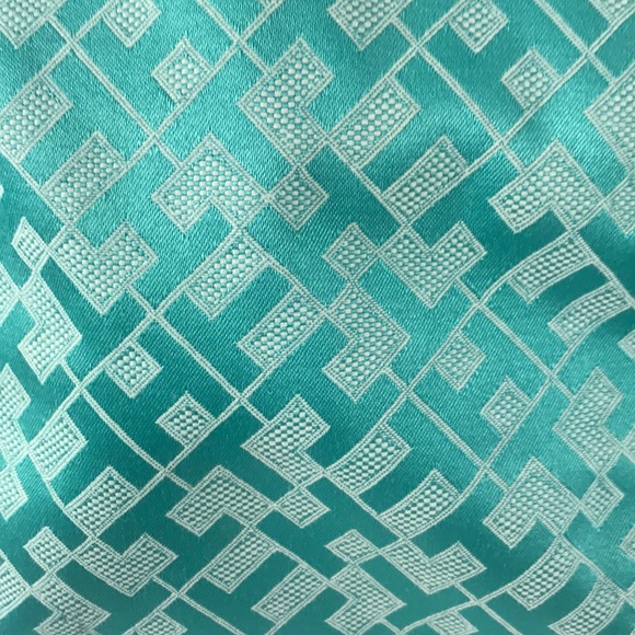 Tommy Hilfiger VINTAGE Logo Satchel in Green Cream - Picture 6 of 10